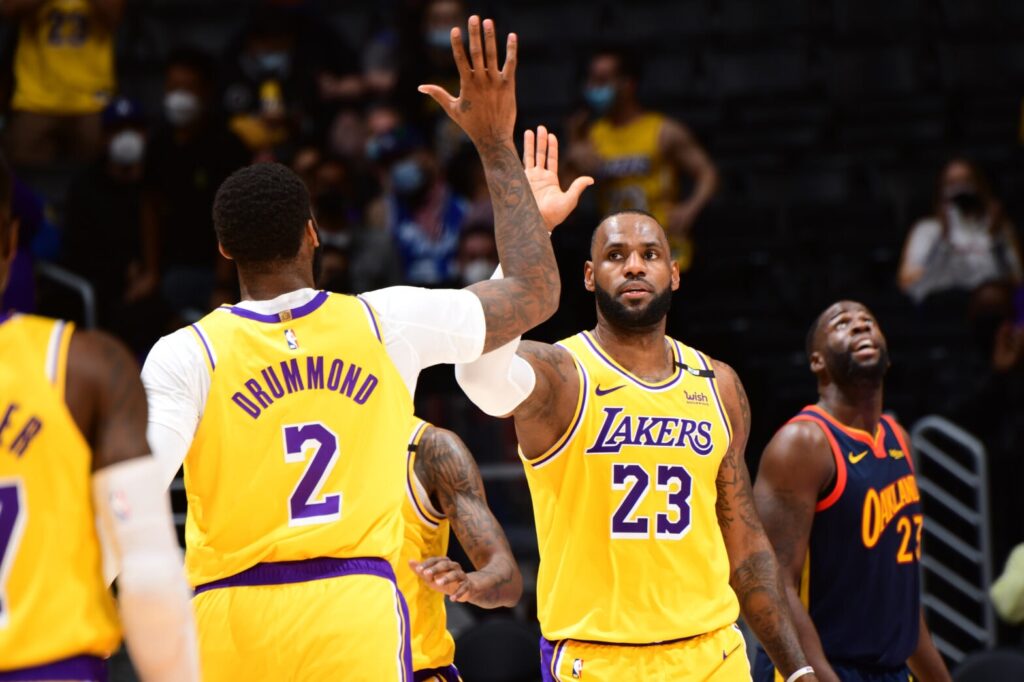 A Discussion of the Staples Center, the Lakers' Home Stadium