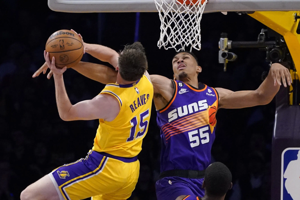 Lakers Secure Statement Victory Against Suns in Key Western Conference Showdown